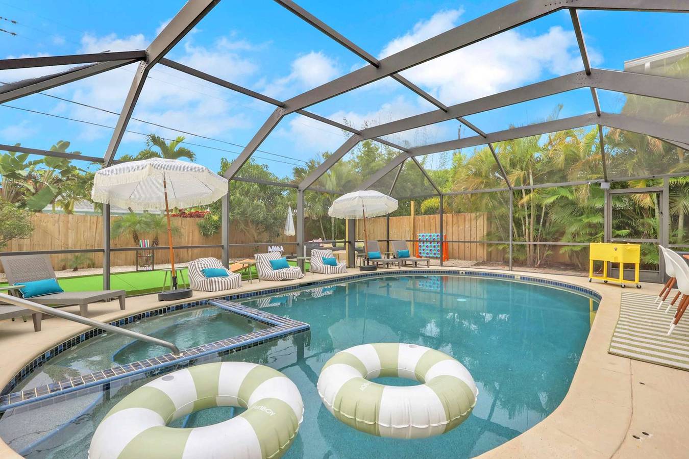 Naples Pool Home Paradise  Minutes from the Beach in Naples Park, North Naples