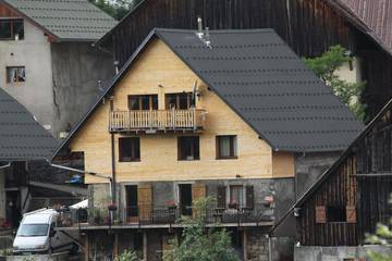 Gîte pour 8 personnes, avec balcon à Montmin