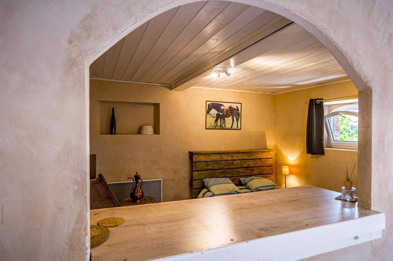 Appartement entier, One-Bedroom Apartment in Le Poët, Région de Gap