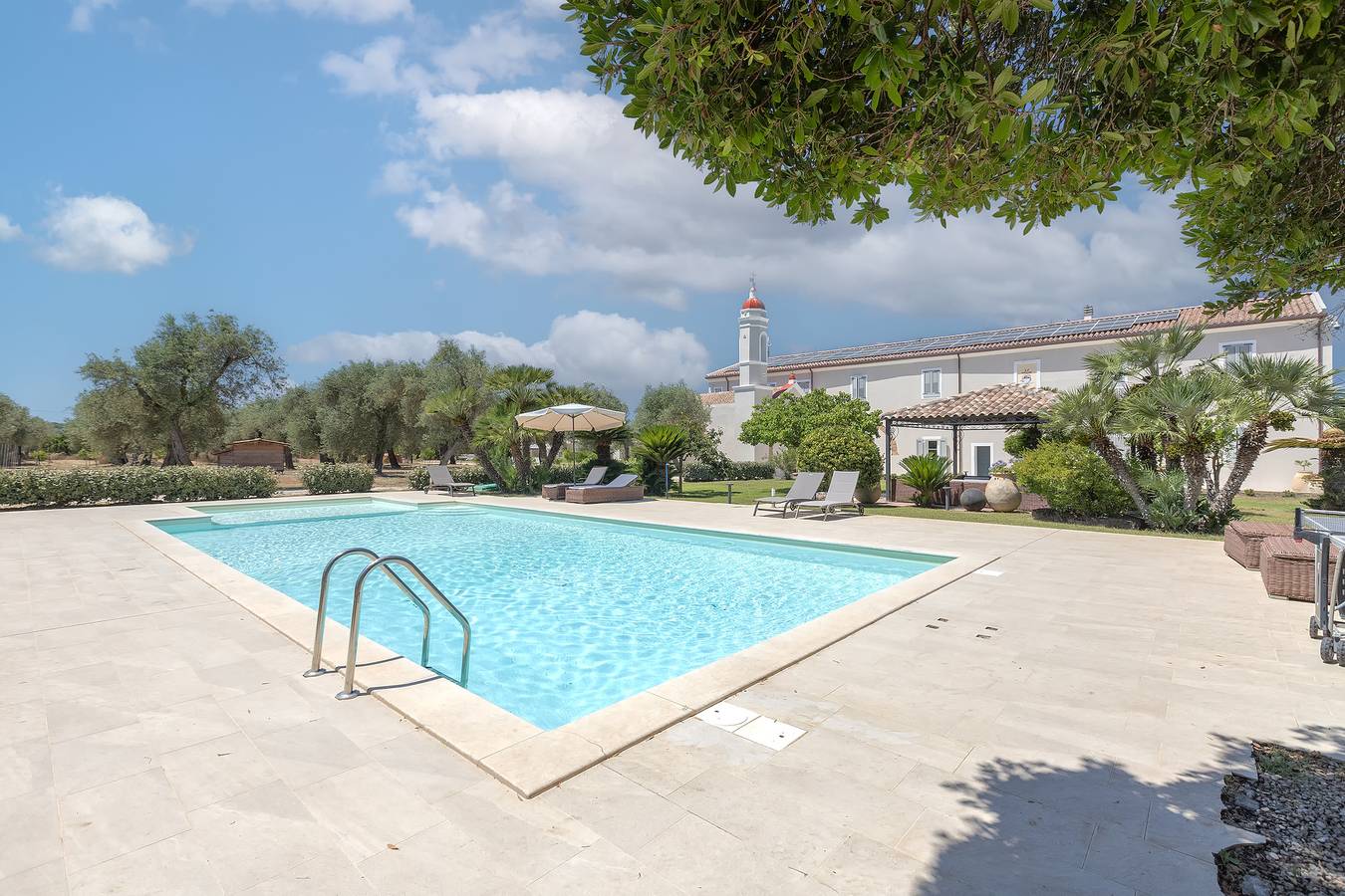 Villa 'Dimora Sella - Ginevra' con piscina compartida, Wi-Fi y aire acondicionado in Alguer, Provincia de Sassari