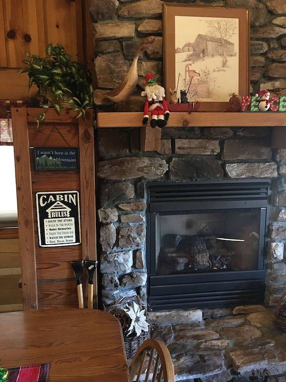 Blue Ridge Getaway-Entspannen Sie sich auf der Veranda - Wildlife reichlich! in Blue Ridge Parkway, Ashe County