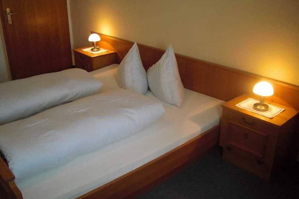 Doppelzimmer mit Zusatzbett 1 - Tischlerhof in Breitenbach am Inn in Breitenbach am Inn, Kaisergebirge