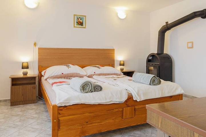 Ferienhaus für 8 Personen, mit Garten und Balkon sowie Pool in Balatonalmadi - 2