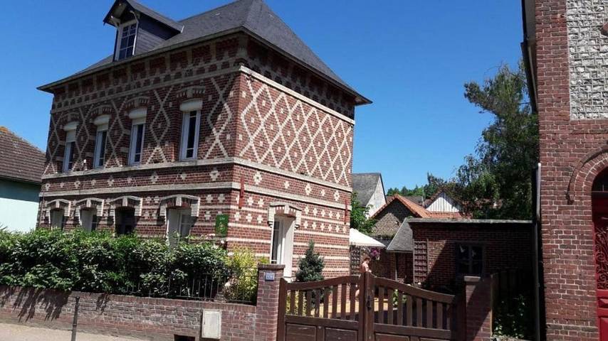 Location de vacances pour 4 personnes, avec jardin à Fontaine-le-Dun