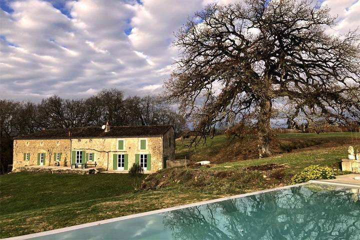 Maison de campagne pour 2 personnes, avec piscine et jardin