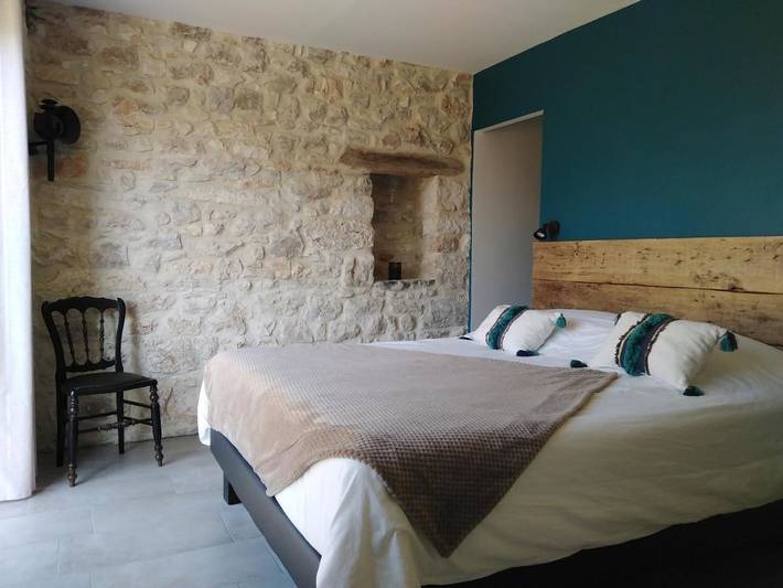 Gîte pour 2 personnes, avec Terrasse ainsi que Jardin et Piscine à Esclauzels