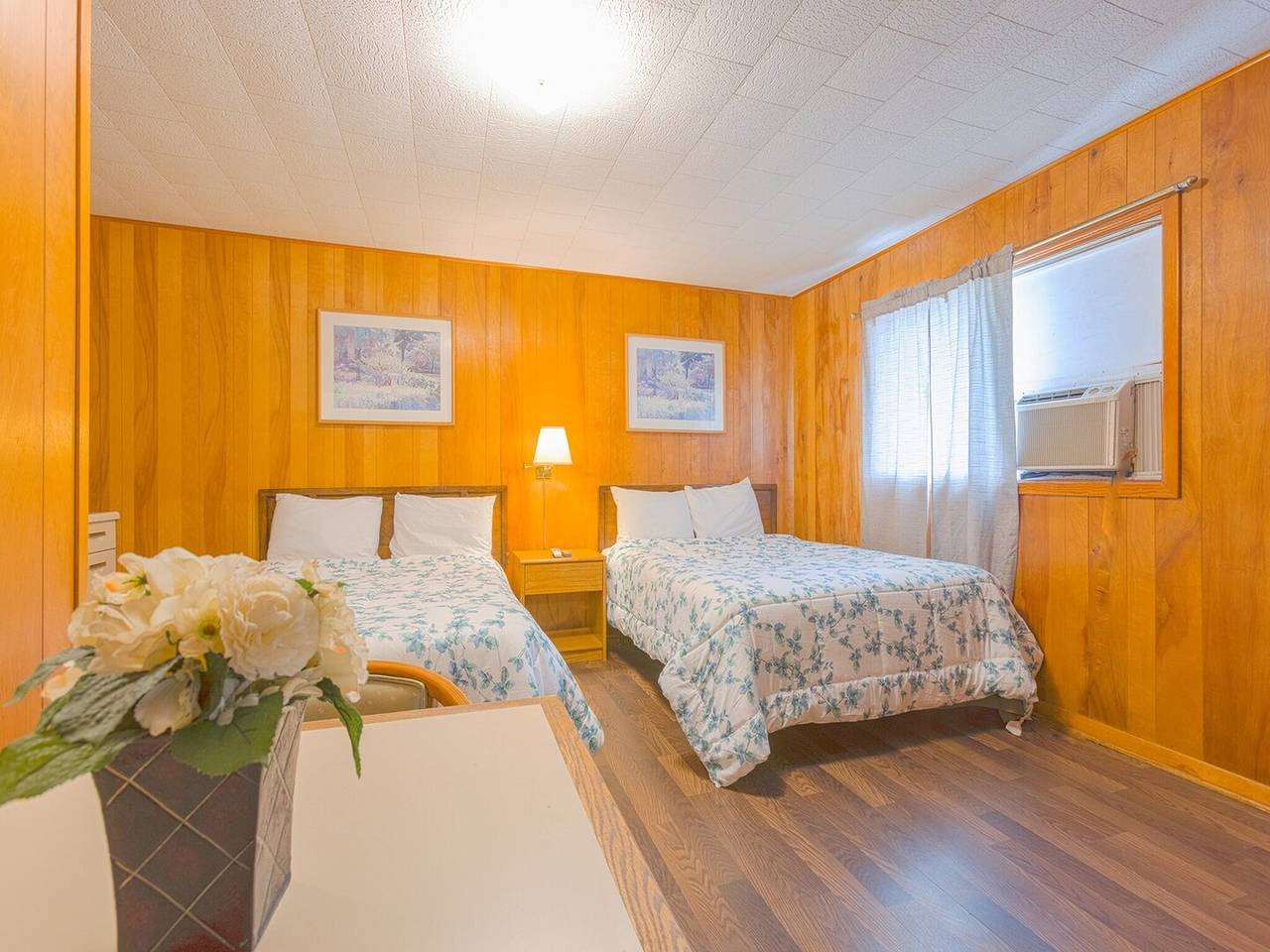 Apartamento entero, Cama doble de lujo | Nsmk in Conneaut Lakeshore, Condado de Crawford (PA)