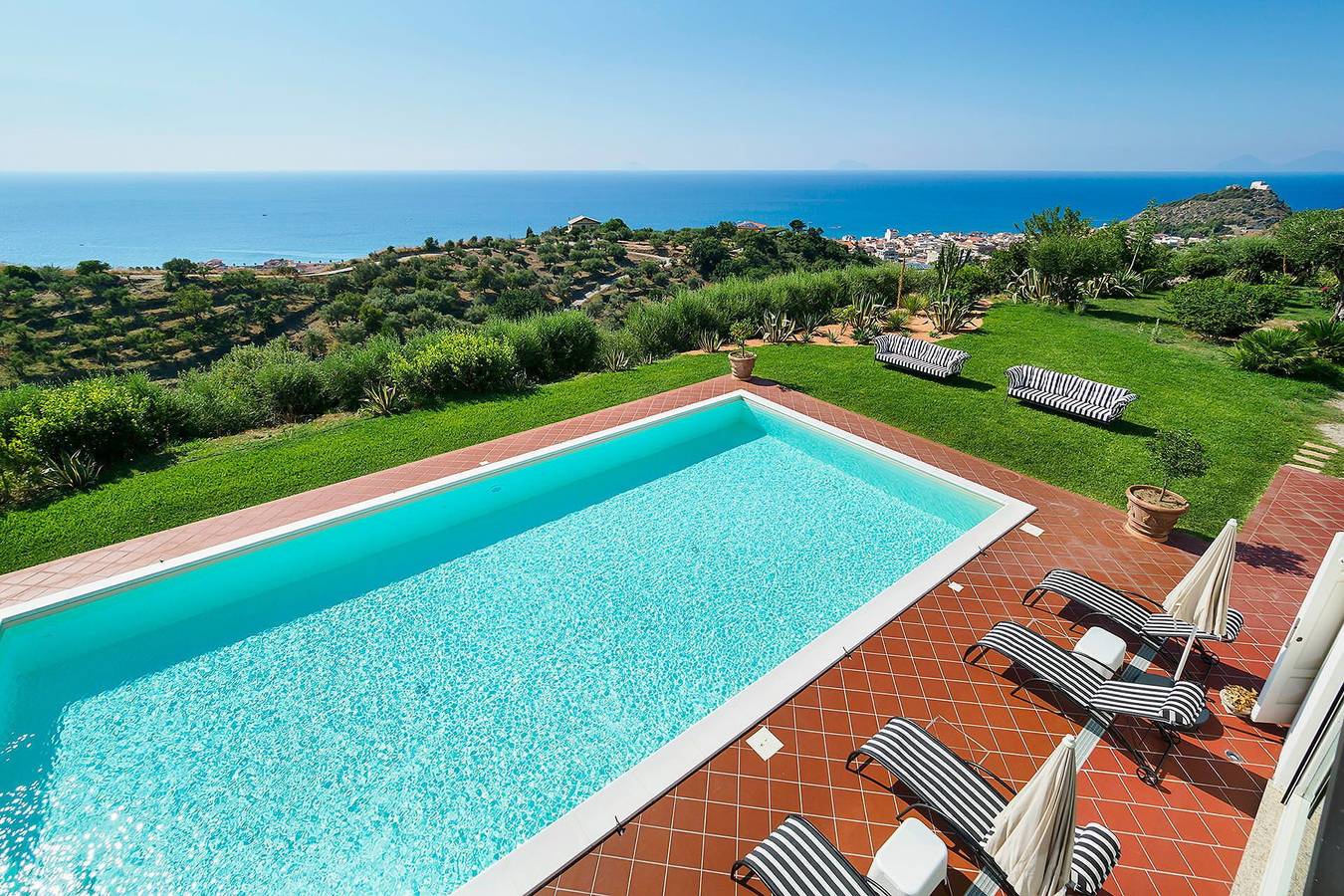 Villa für 10 Personen mit Terrasse in Capo d'Orlando, Messina Provinz