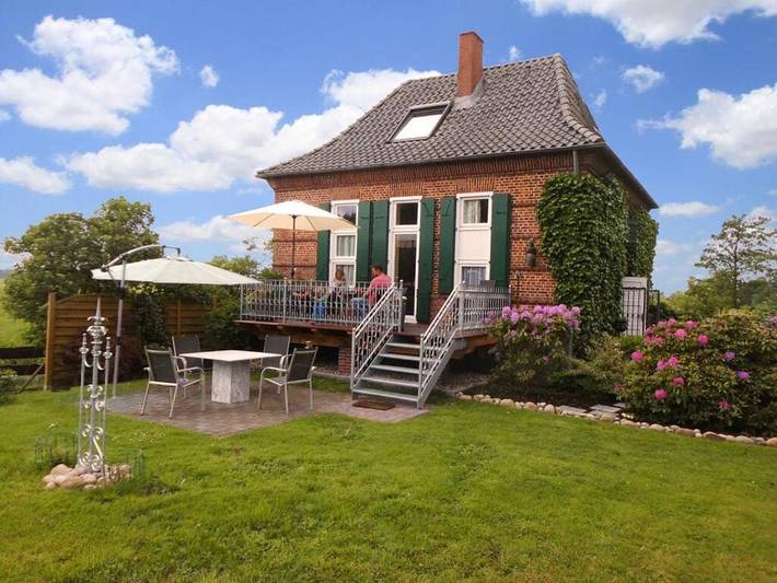 Ferienhaus für 7 Personen, mit Terrasse und Garten in Dellstedt