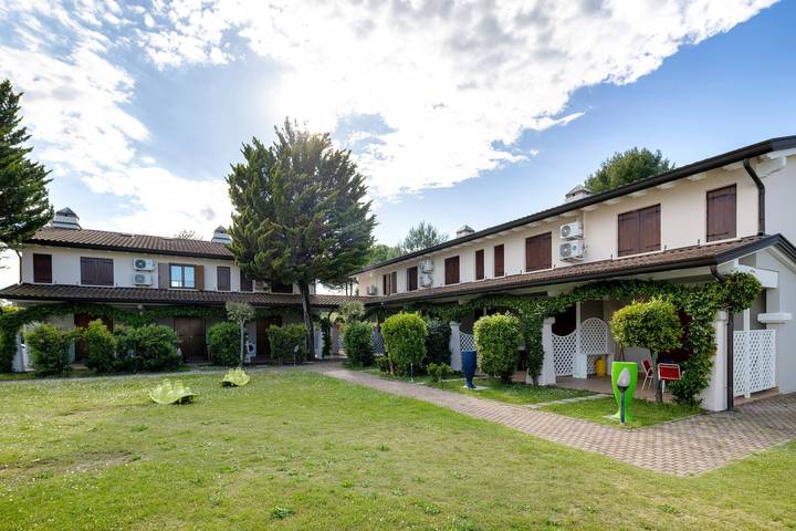 Appartamento per 5 persone, con Giardino a Bibione