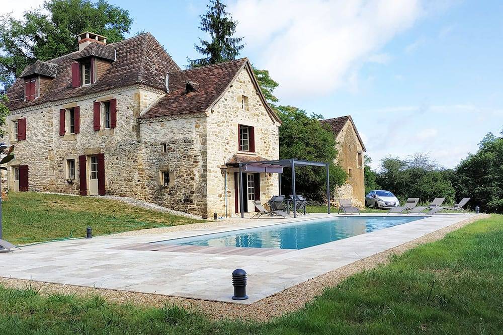 Authentique ferme du Périgord avec piscine et air conditionné in Saint-Germain-des-Prés, Périgord Vert