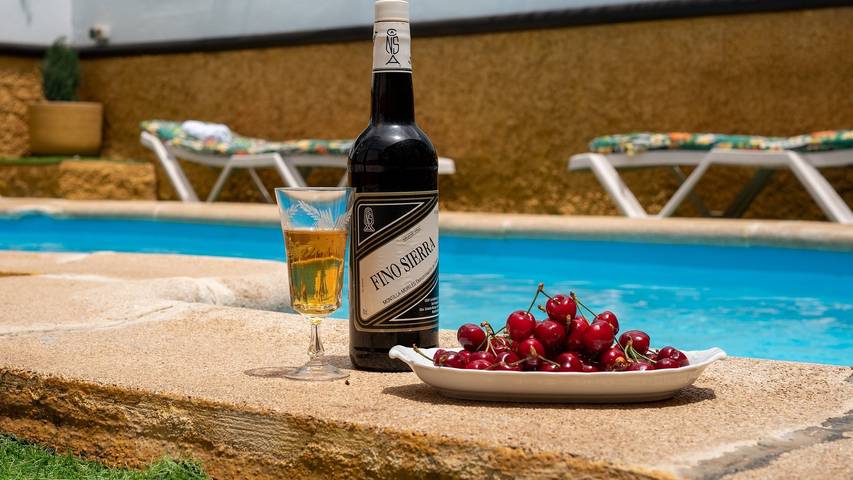 Casa rural para 17 personas, con piscina y balcón/terraza en Villanueva de Algaidas - 2