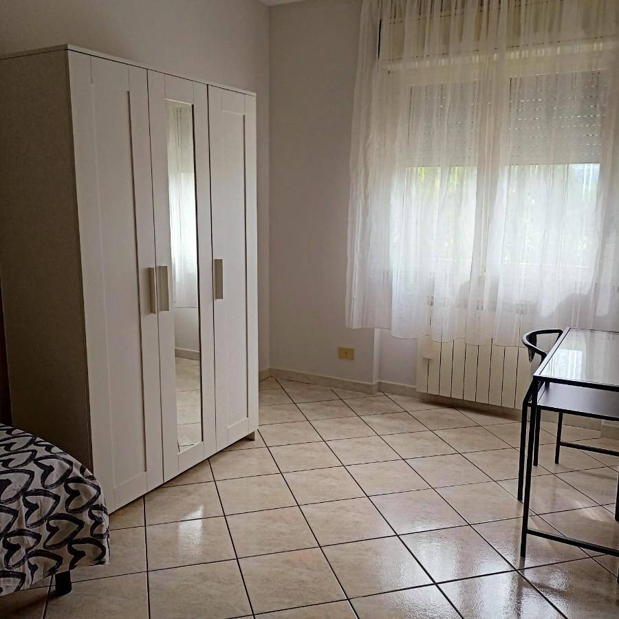Double Room with Shared Bathroom in Montesilvano, Province de Pescara