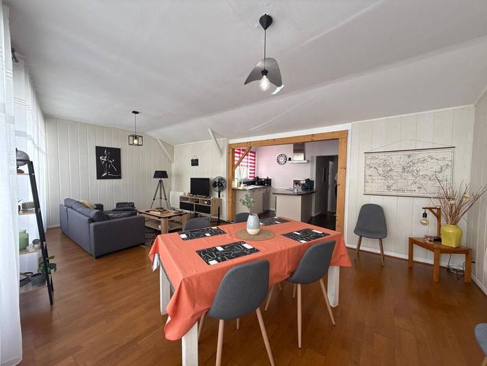Gîte pour 6 personnes, avec balcon dans Office De Tourisme Du Pays Thouarsais