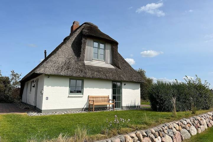 Ferienhaus für 5 Personen, mit Terrasse und Garten sowie Sauna in Westerhever