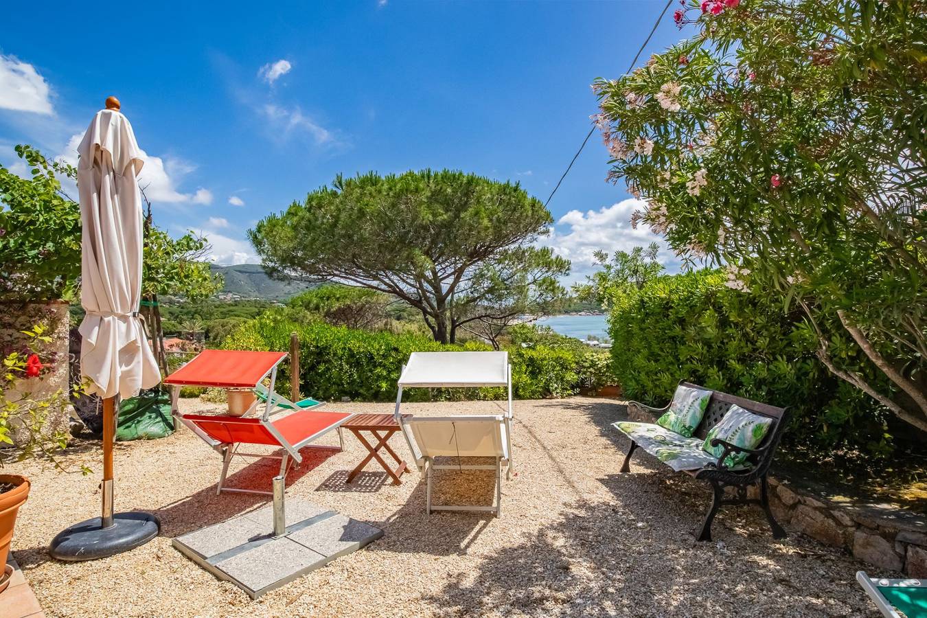 Villa für 4 Personen mit Terrasse in Lacona, Elba