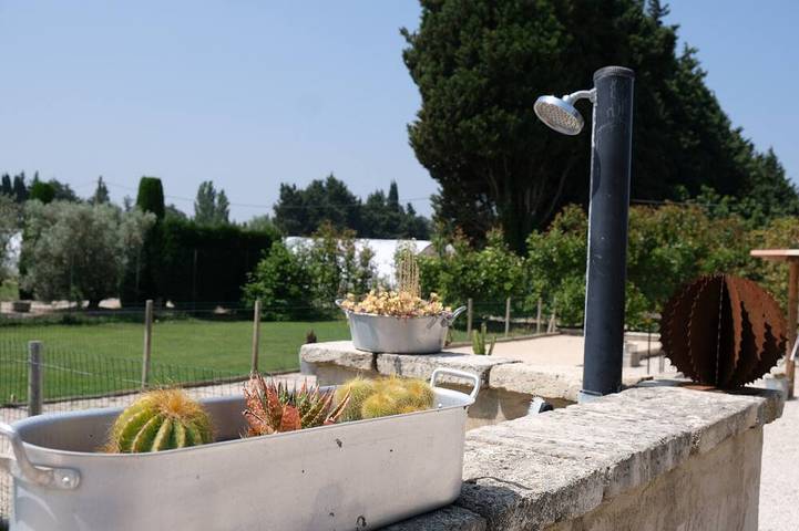 Casa de campo típica provenzal, piscina climatizada, en Barbentane, cerca de Avignon 8 pers. in Barbentane, Region de Arles
