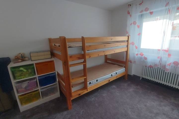 Apartamento entero, Recreación en el borde del bosque, moderno apartamento con piscina in Unteruhldingen, Meersburg