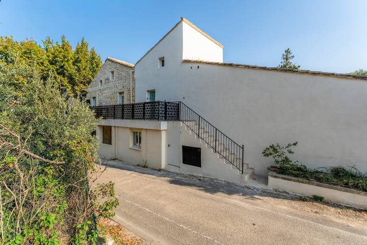 Gehele studio, Studio 'Canto Cigalo Rdc 1' met Wi-Fi en airconditioning in Robion, Parc naturel régional du Luberon