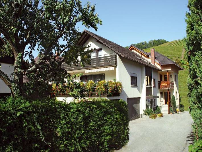 Pension pour 2 personnes, avec jardin