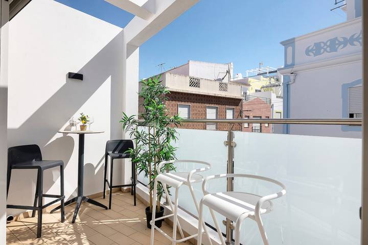 Appartement entier, Appartement 'Casa Zavage' avec terrasse privée, Wi-Fi et climatisation in Cabanas de Tavira, Conceição e Cabanas de Tavira