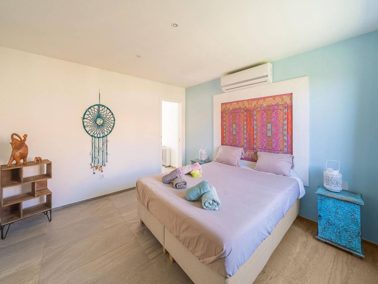 Affluent Villa in El Campello Alicante with Pool & Sea Views in Coveta Fuma, El Campello