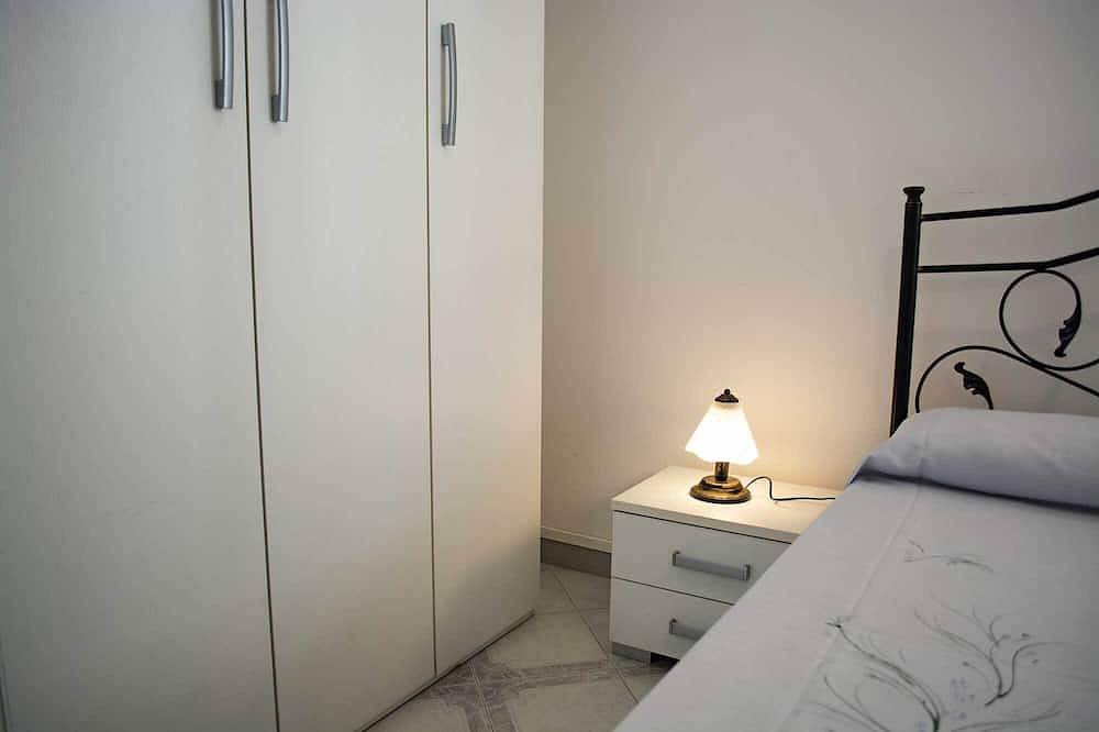 Geheel appartement, Mooi Appartement Met Twee Kamers Met Gemeubileerd Terras in Gagliano del Capo, Provincie Lecce