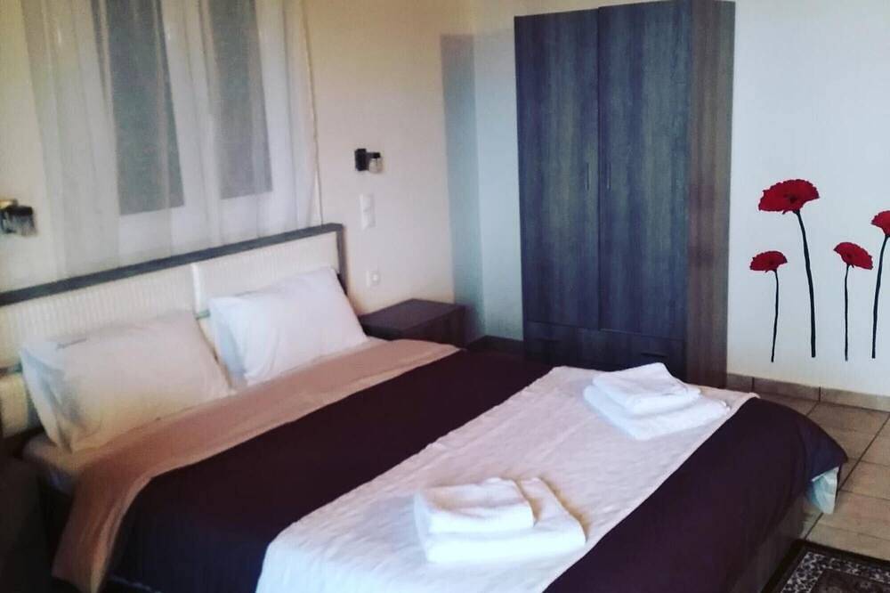 Ganze Wohnung, Apartment 'Chroma' mit Meerblick, Wlan und Klimaanlage in Finikounda, Messenien