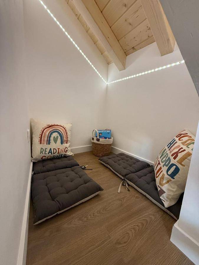 Location de vacances pour 6 personnes, avec jardin et terrasse à Saint-Maurice-Crillat - 4