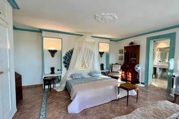 Apartment for 4 People in Santa Eulària des Riu, East Ibiza, Photo 2