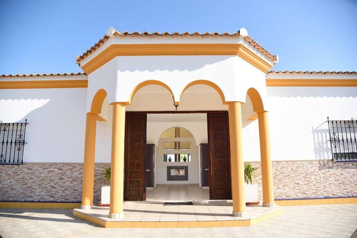 Casa rural para 14 personas, con jardín y jacuzzi, Se admiten mascotas en Provincia de Sevilla - 2