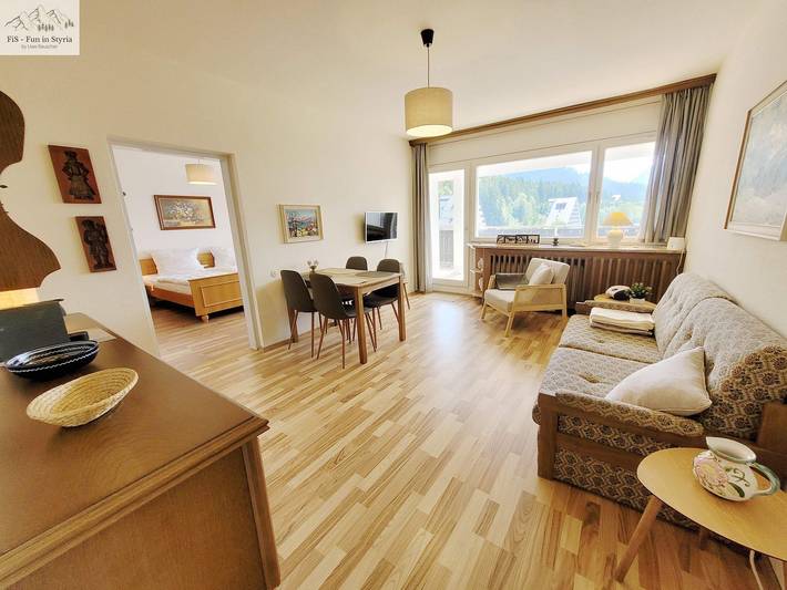 Ferienwohnung für 3 Personen, mit Balkon und Garten sowie Ausblick in Bad Mitterndorf