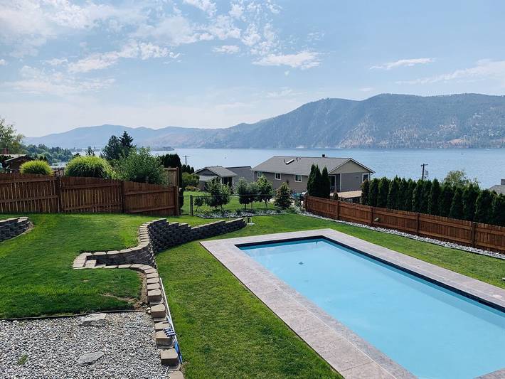 Vacation rental for 10 people, with yard and balcony as well as hot tub in Lake Chelan