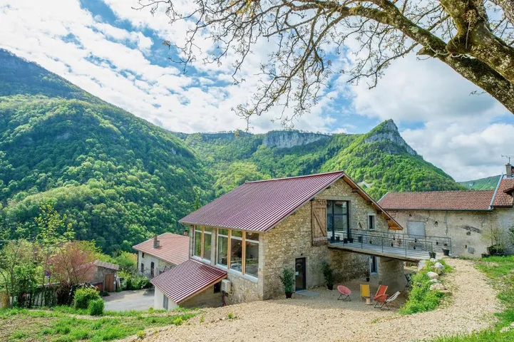 Casa de vacaciones para 15 personas, con sauna además de jacuzzi y jardín - 1