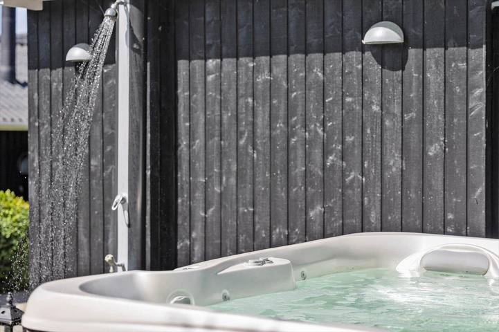 Ferienhaus für 6 Personen, mit Whirlpool und Terrasse sowie Garten und Ausblick in Næsby Strand Seeland - 3