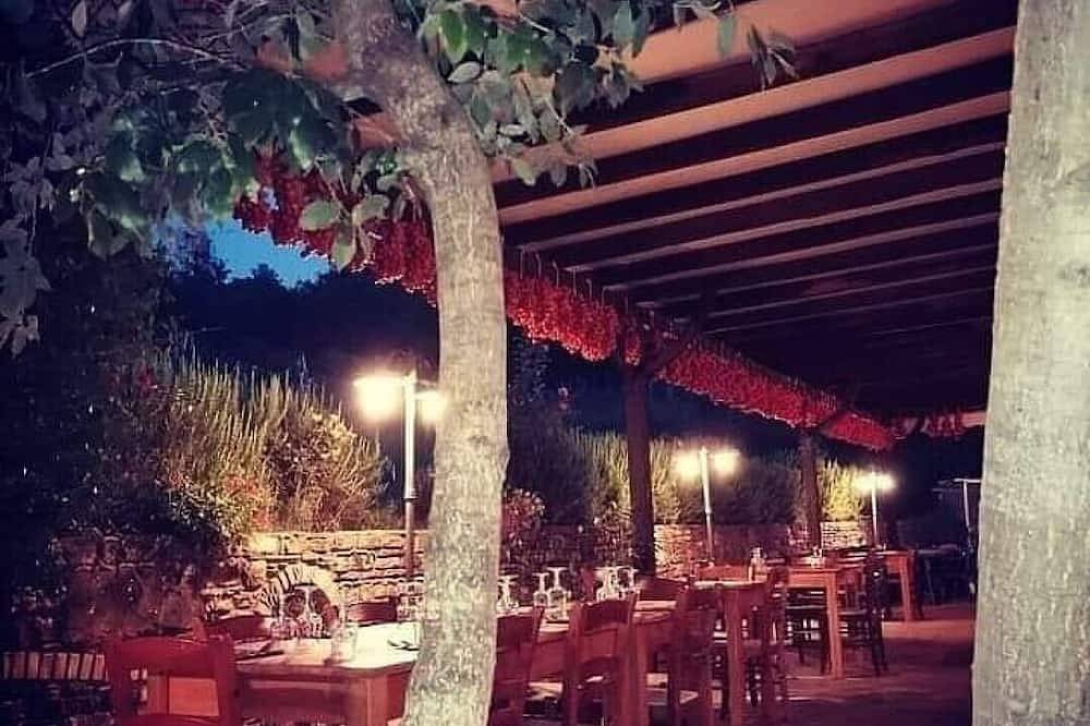 4 pers. cottage near Cilento on the Amalfi coast. in Casal Velino, Cilento