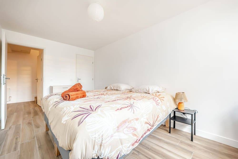 Appartement entier, Serenity House - métro ligne 7 + parking in Villejuif, Val-de-Marne