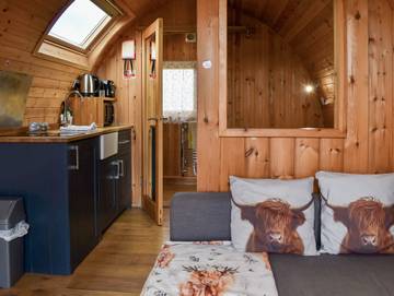Glamping for 4 People in Cumbria, North West England, Photo 2