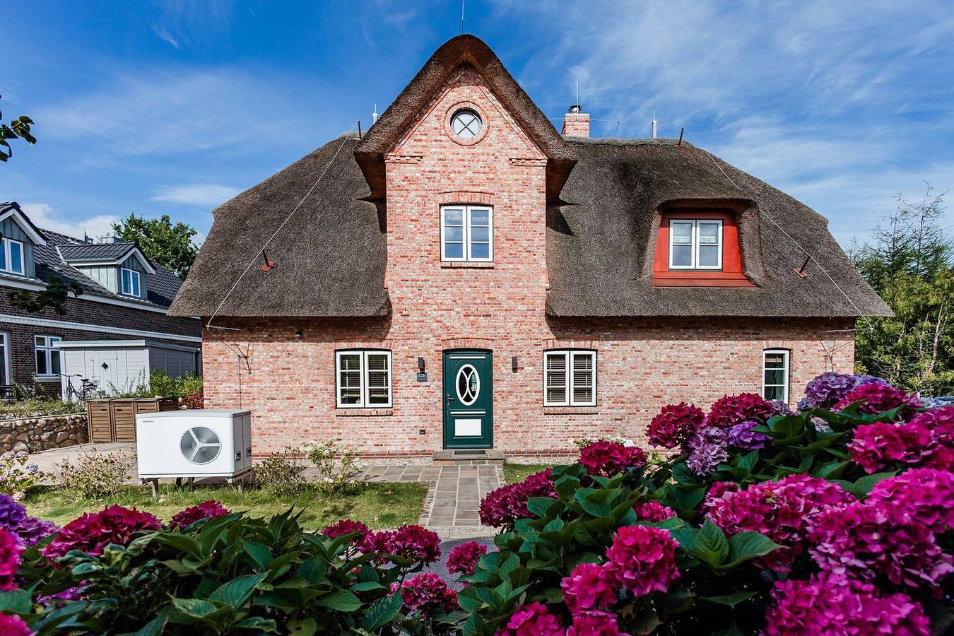 "Erlebe unvergessliche Urlaubstage im Lokelk Lunhüs Hausteil 3!" in Oevenum, Föhr