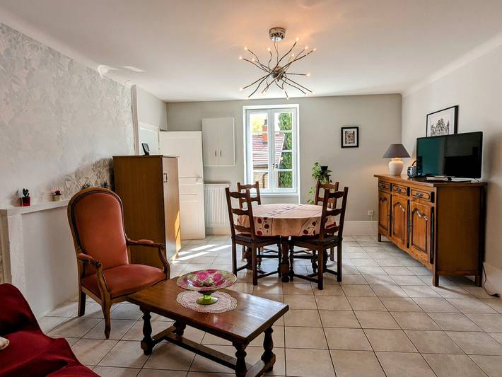 Renovierte Wohnung mit Parkplatz, Garten und Wlan in Marsannay-la-Côte in Marsannay-la-Côte, Dijon und Umgebung