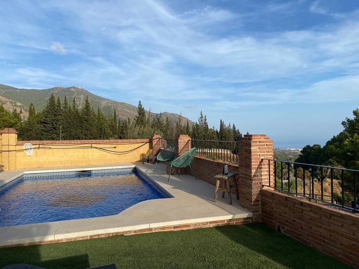 Villa « Mari Prestige » avec vue sur la mer, Wi-Fi et climatisation in Mijas Pueblo, Mijas