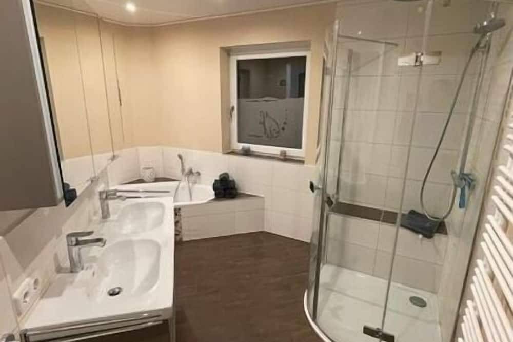 Ganze Wohnung, Schöne Wohnung in Himmelkron in Himmelkron, Frankenalb
