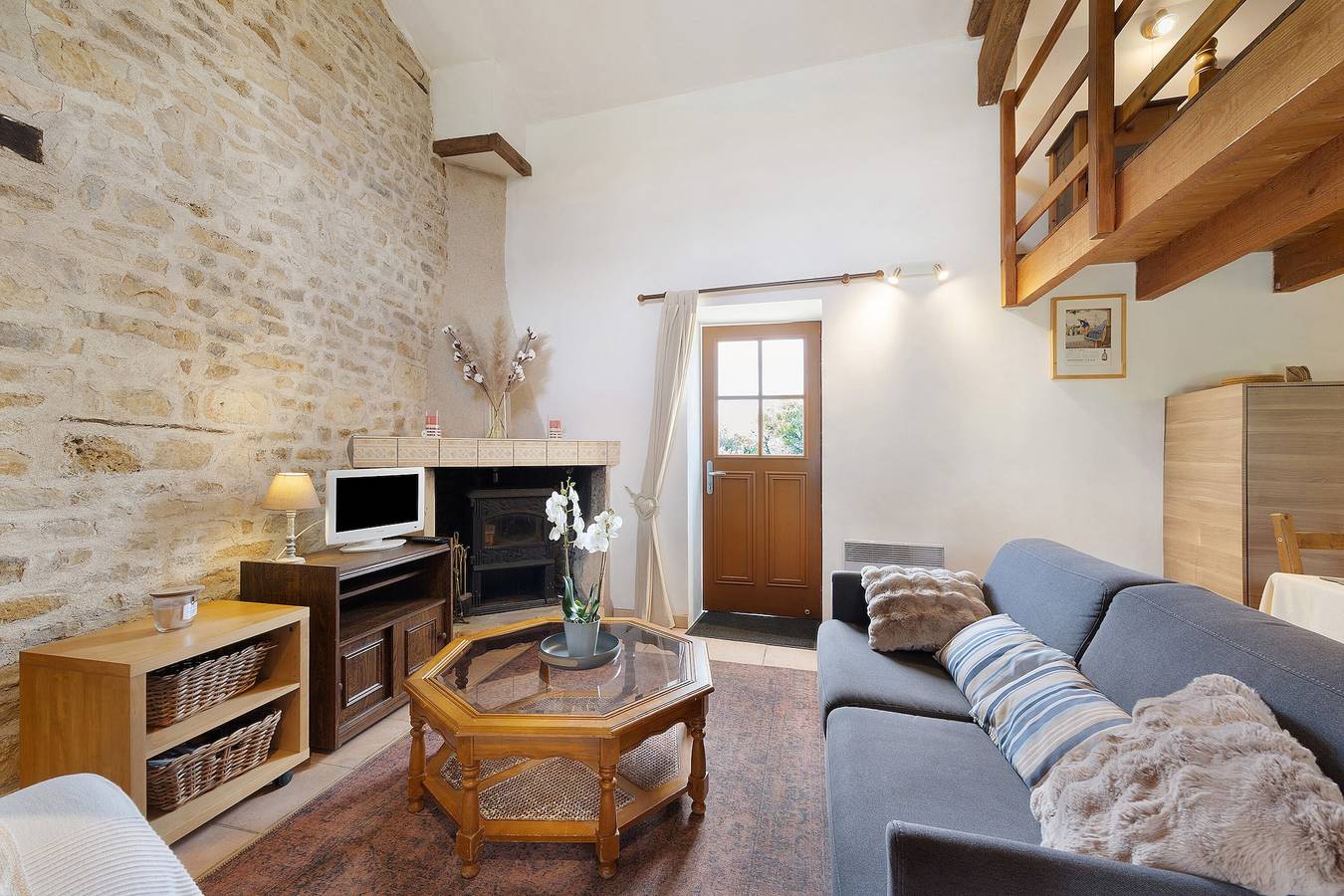 Gehele studio, Gîte des Fraignaies met privézwembad en terras in Saint-Juire-Champgillon in Saint-Juire-Champgillon, Fontenay-le-Comte