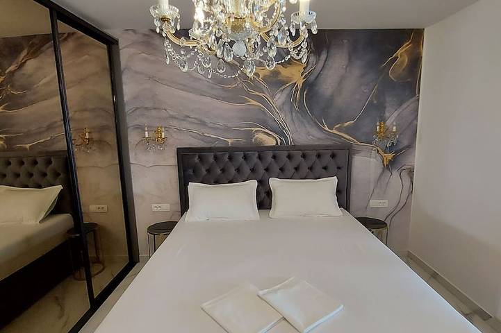 Ferienhaus für 12 Personen, mit Garten und Whirlpool in Split - 3