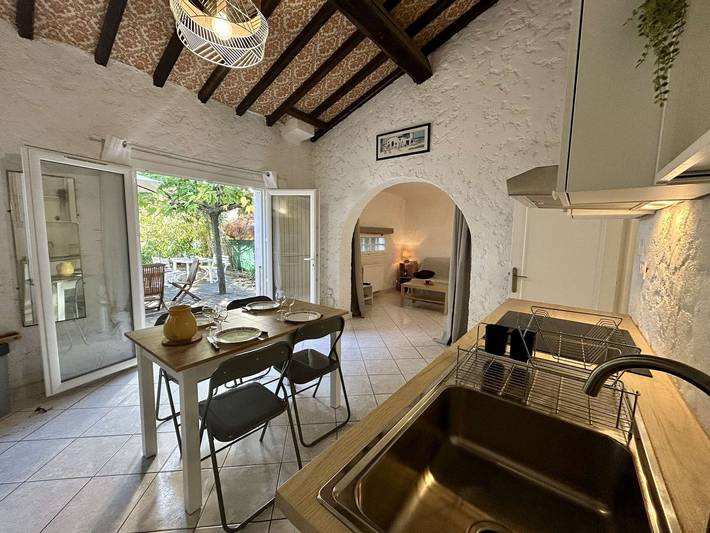 Ferienhaus mit 3 Zimmern, Terrasse und Parkplatz in Saint-Cyprien in Saint-Cyprien-Plage, Saint-Cyprien