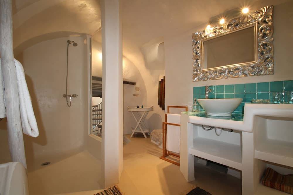 Geheel appartement, Prachtig Duplex 65M2 Zeezicht in Tourrettes-sur-Loup, Cannes regio
