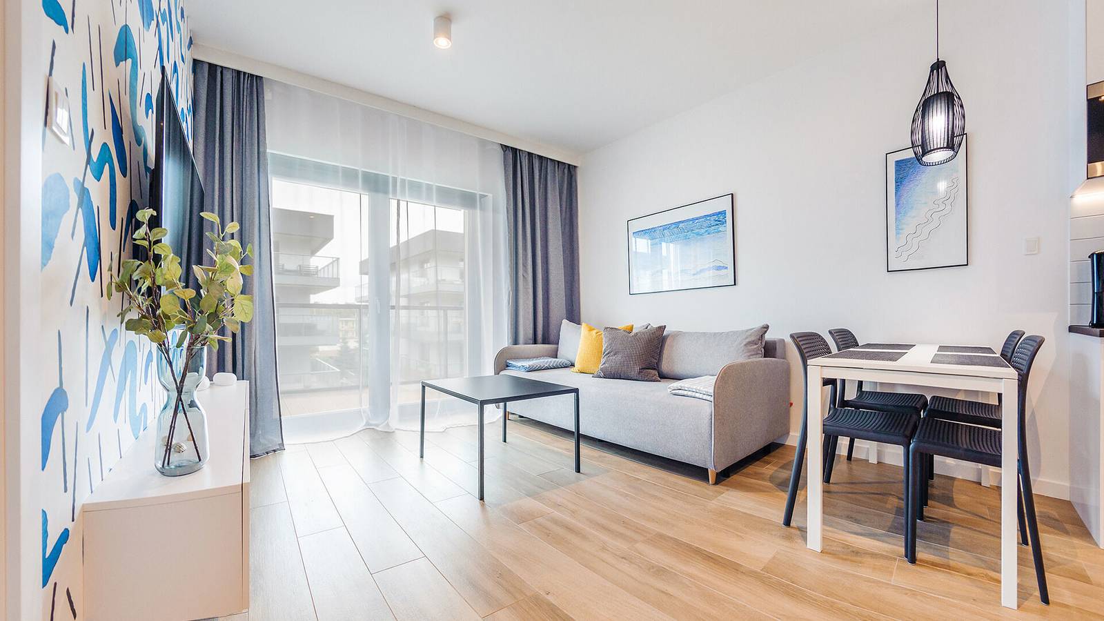 Cały apartament wypoczynkowy, Apartament wakacyjny dla 4 osób z balkon in Dziwnów, Wyspa Wolin