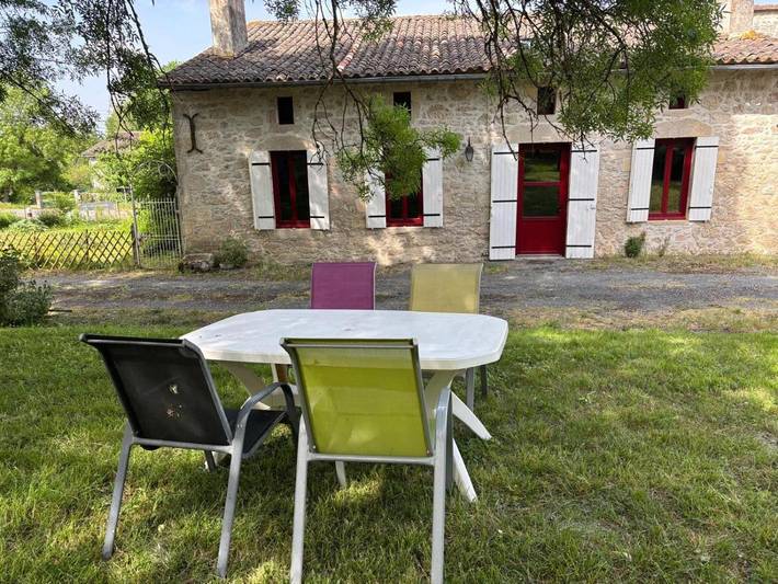 Location de vacances pour 6 personnes, avec Terrasse et Jardin à Saint-Martin-de-Gurson