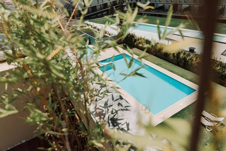 Entire apartment, Apartment 'Smilling Waves' with Shared Pool, Private Terrace and Wi-Fi in Fão, Parque Natural do Litoral Norte