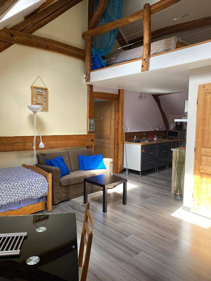 Cottage pour 2 personnes, avec jardin dans Chaudon